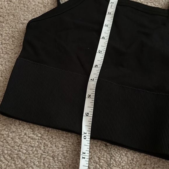Pro-Fit Women's Black and Cream Crop Sports Bras size small - Picture 5 of 6